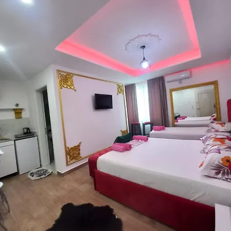 Frida Golem (Tirana)